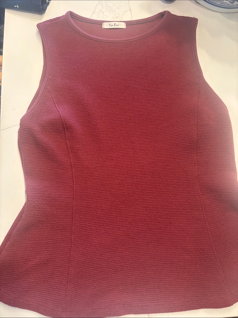 Tres BienSleeveless Textured Tank in Wine